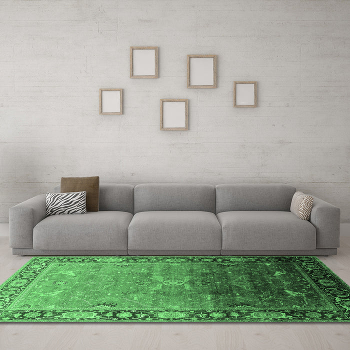 Machine Washable Oriental Emerald Green Industrial Area Rugs in a Living Room,, wshurb2103emgrn