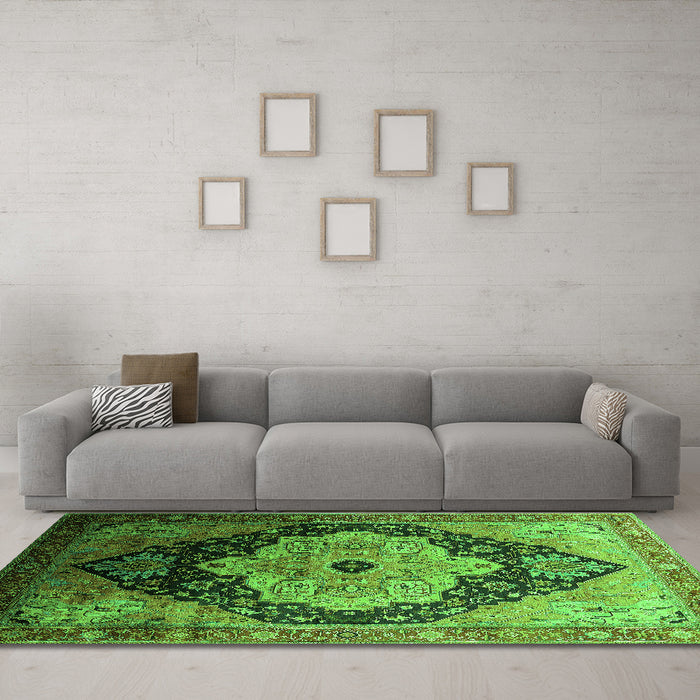 Machine Washable Oriental Green Industrial Area Rugs in a Living Room,, wshurb2104grn