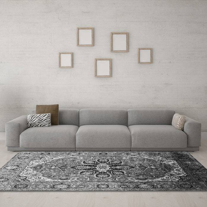 Machine Washable Oriental Gray Industrial Rug in a Living Room,, wshurb2107gry