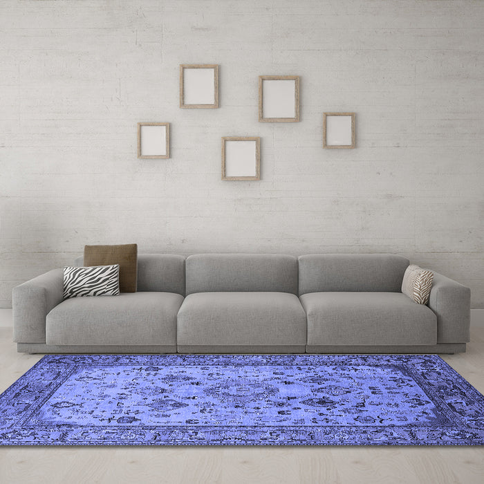 Machine Washable Oriental Blue Industrial Rug in a Living Room, wshurb2112blu