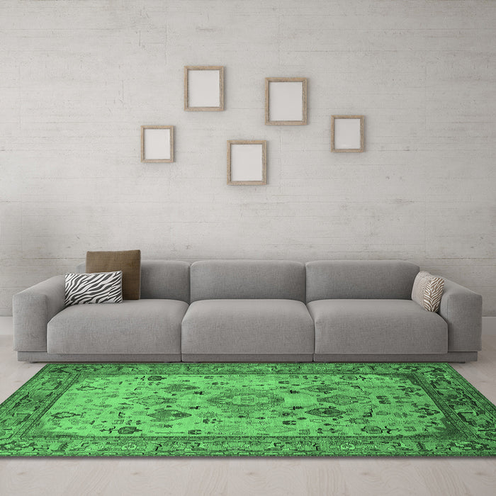 Machine Washable Oriental Emerald Green Industrial Area Rugs in a Living Room,, wshurb2112emgrn