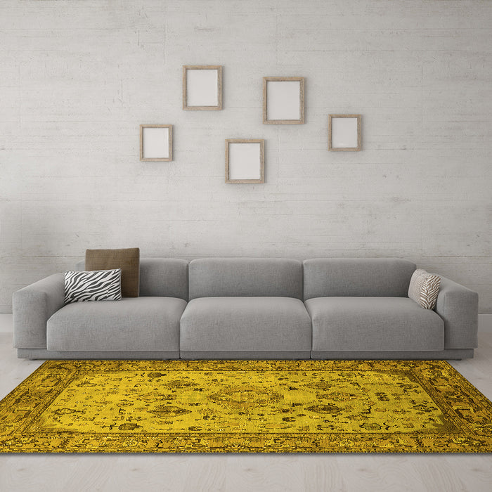 Machine Washable Oriental Yellow Industrial Rug in a Living Room, wshurb2112yw