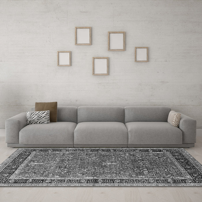 Machine Washable Oriental Gray Industrial Rug in a Living Room,, wshurb2113gry