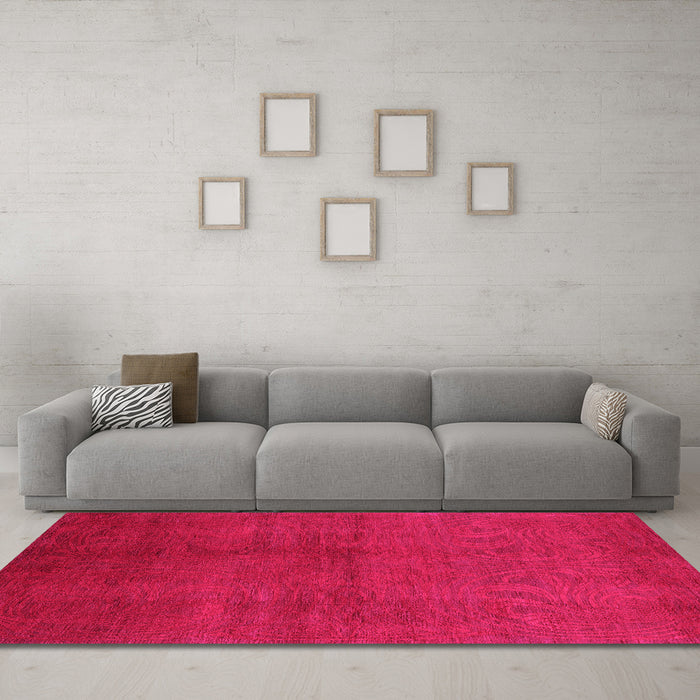 Machine Washable Oriental Pink Industrial Rug in a Living Room, wshurb2117pnk