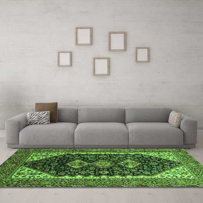 Machine Washable Oriental Green Industrial Area Rugs in a Living Room,, wshurb2119grn
