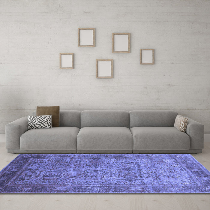 Machine Washable Oriental Blue Industrial Rug in a Living Room, wshurb2120blu