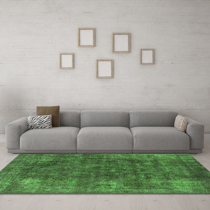 Machine Washable Oriental Green Industrial Area Rugs in a Living Room,, wshurb2122grn
