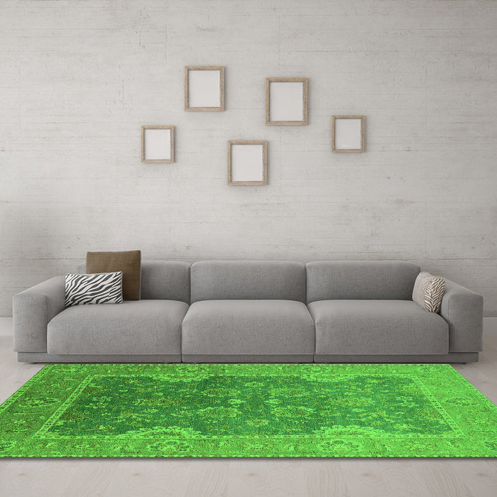 Machine Washable Oriental Green Industrial Area Rugs in a Living Room,, wshurb2125grn