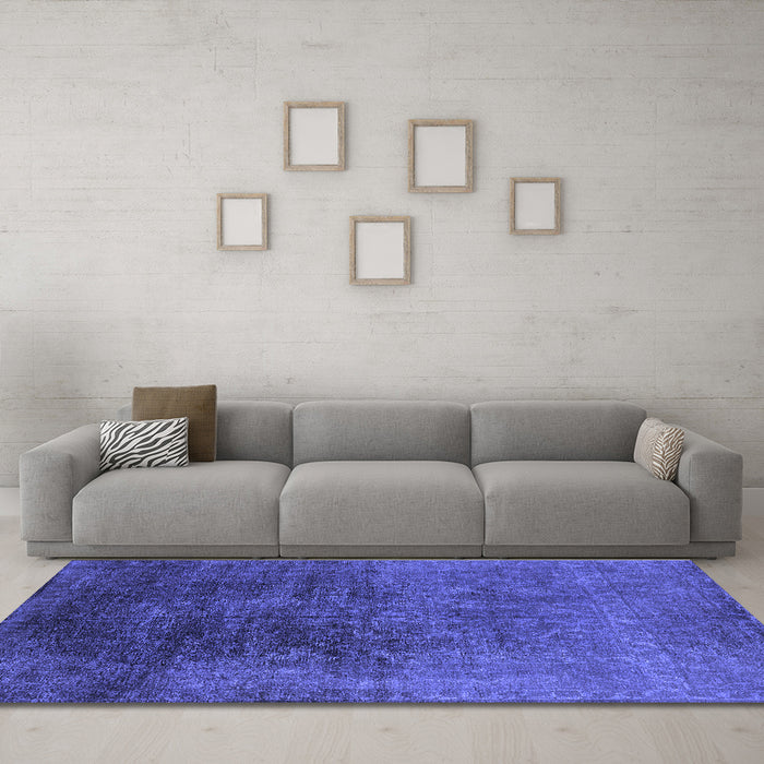 Machine Washable Oriental Blue Industrial Rug in a Living Room, wshurb2127blu
