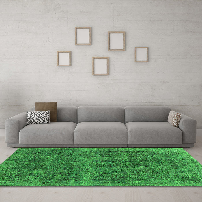 Machine Washable Oriental Green Industrial Area Rugs in a Living Room,, wshurb2129grn