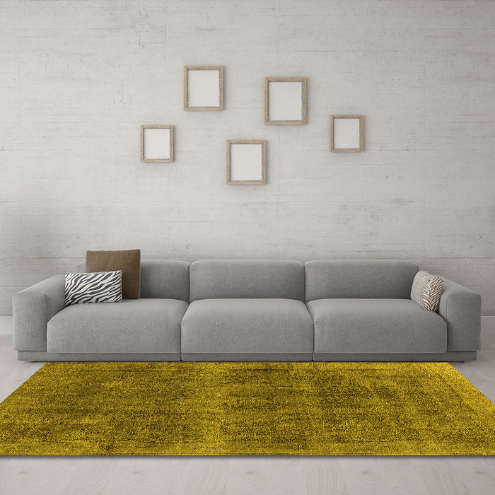 Machine Washable Oriental Yellow Industrial Rug in a Living Room, wshurb2129yw