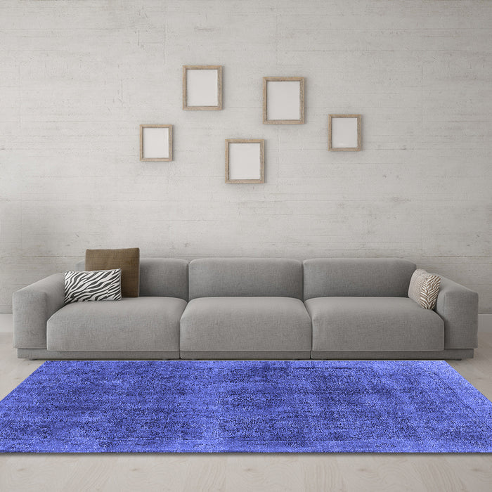 Machine Washable Oriental Blue Industrial Rug in a Living Room, wshurb2129blu