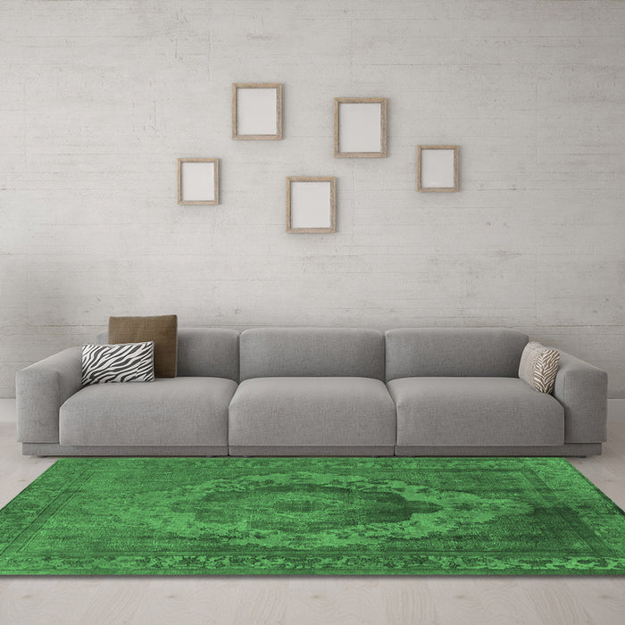 Machine Washable Oriental Emerald Green Industrial Area Rugs in a Living Room,, wshurb2130emgrn