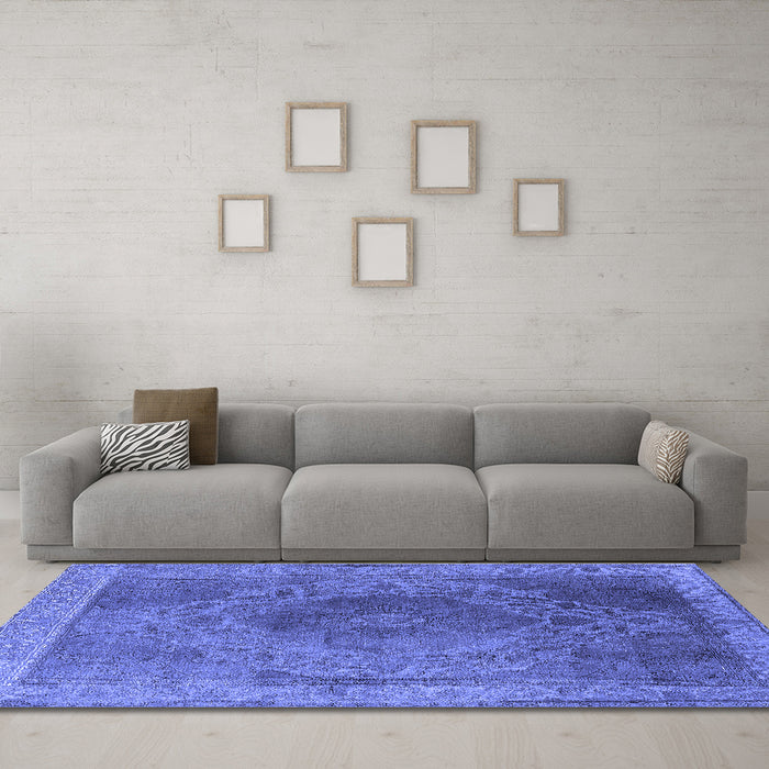 Machine Washable Oriental Blue Industrial Rug in a Living Room, wshurb2131blu