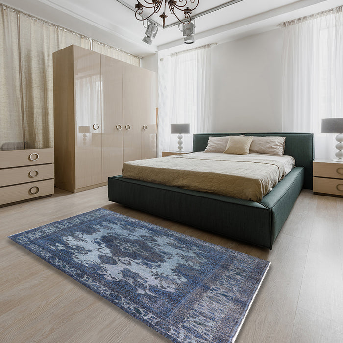 Machine Washable Industrial Modern Light Purple Blue Rug in a Bedroom, wshurb2132