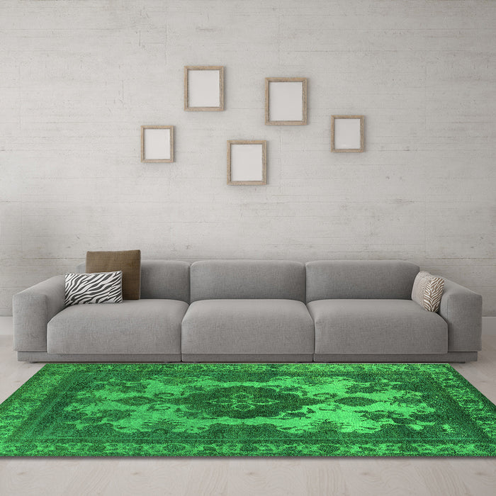 Machine Washable Oriental Green Industrial Area Rugs in a Living Room,, wshurb2132grn