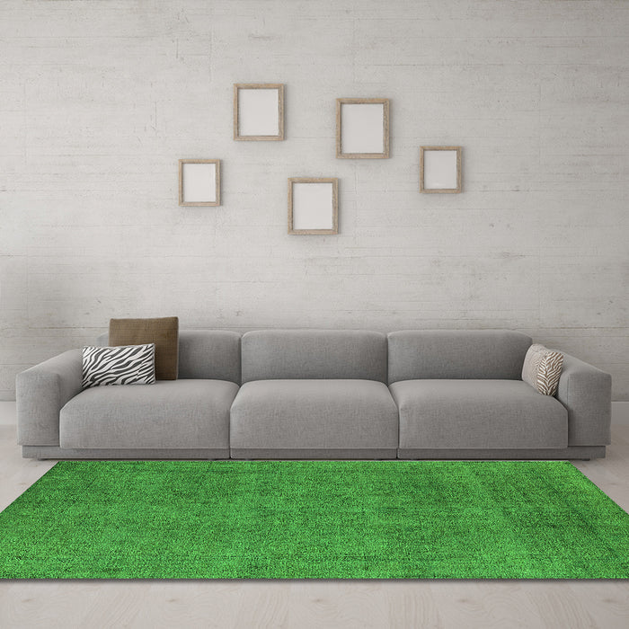 Machine Washable Oriental Green Industrial Area Rugs in a Living Room,, wshurb2136grn