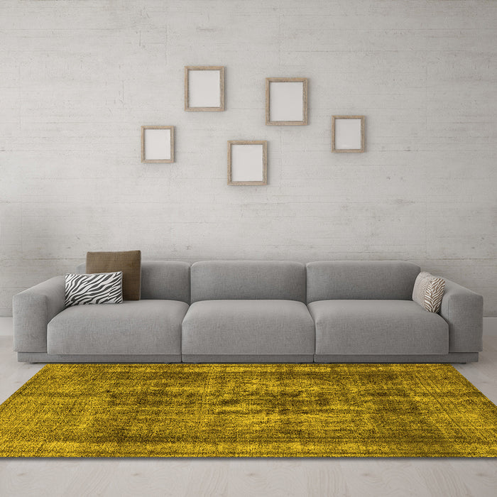 Machine Washable Oriental Yellow Industrial Rug in a Living Room, wshurb2137yw