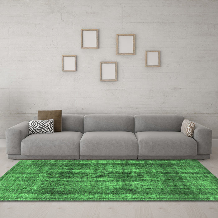 Machine Washable Oriental Emerald Green Industrial Area Rugs in a Living Room,, wshurb2137emgrn