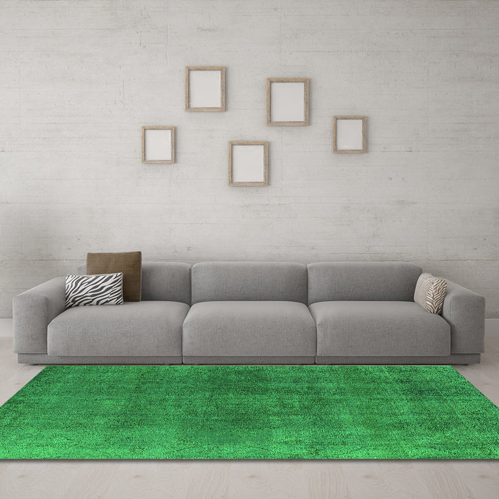 Machine Washable Oriental Green Industrial Area Rugs in a Living Room,, wshurb2139grn