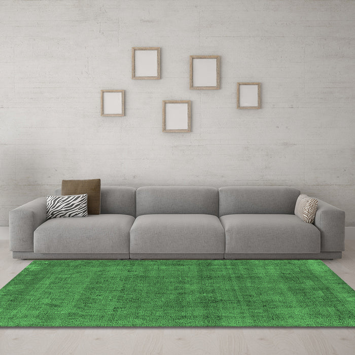 Machine Washable Oriental Emerald Green Industrial Area Rugs in a Living Room,, wshurb2140emgrn