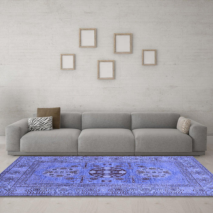 Machine Washable Oriental Blue Industrial Rug in a Living Room, wshurb2141blu