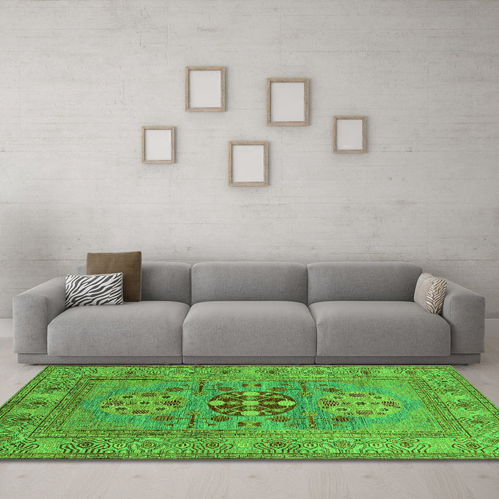 Machine Washable Oriental Green Industrial Area Rugs in a Living Room,, wshurb2141grn