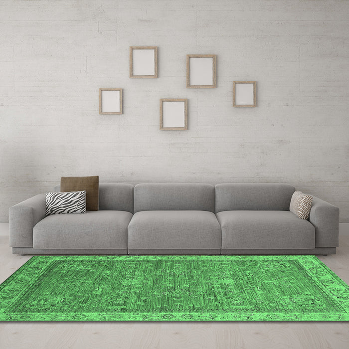 Machine Washable Oriental Emerald Green Industrial Area Rugs in a Living Room,, wshurb2142emgrn