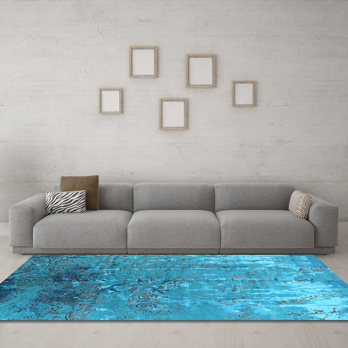 Machine Washable Oriental Light Blue Industrial Rug in a Living Room, wshurb2145lblu