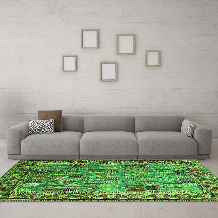Machine Washable Oriental Green Industrial Area Rugs in a Living Room,, wshurb2151grn