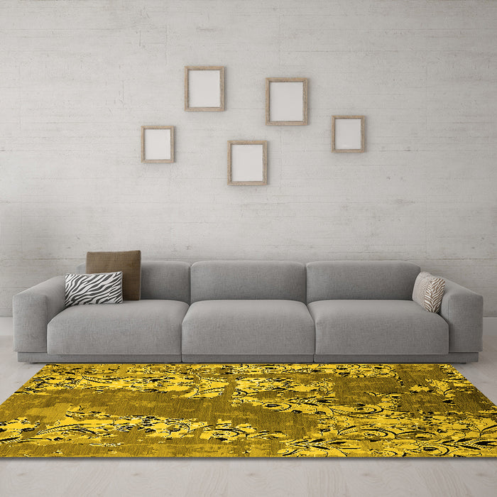 Machine Washable Oriental Yellow Industrial Rug in a Living Room, wshurb2154yw