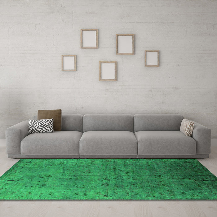 Machine Washable Oriental Green Industrial Area Rugs in a Living Room,, wshurb2155grn