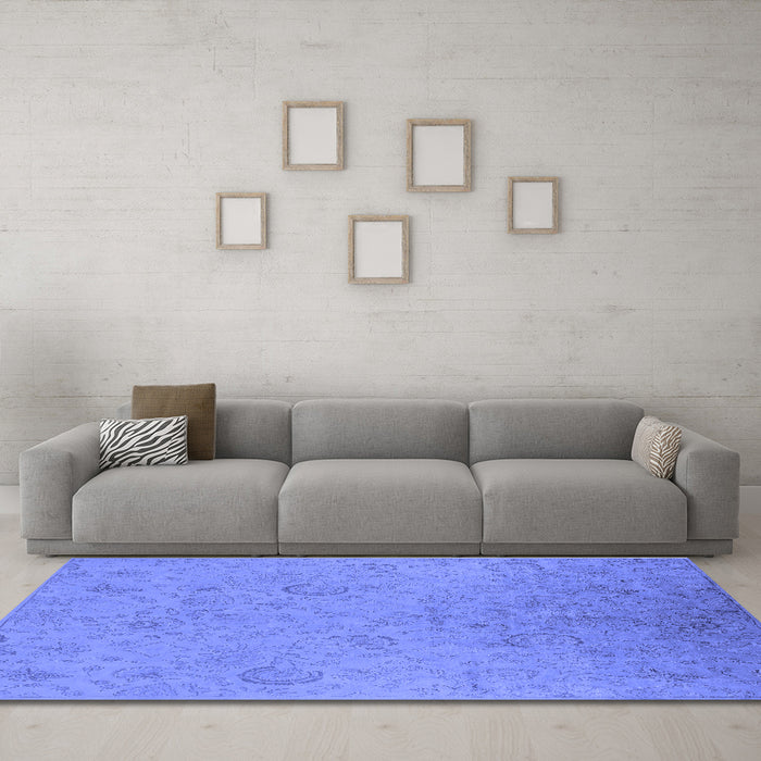 Machine Washable Oriental Blue Industrial Rug in a Living Room, wshurb2156blu