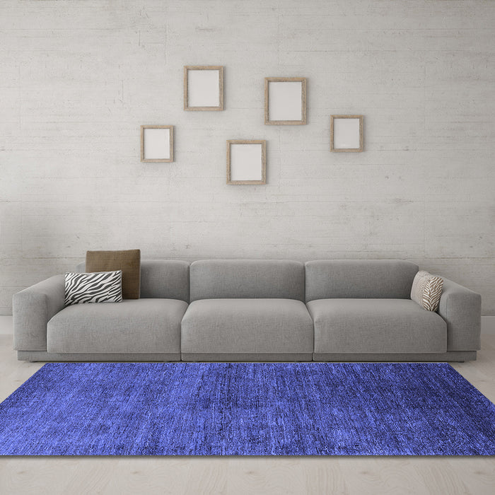 Machine Washable Oriental Blue Industrial Rug in a Living Room, wshurb2158blu