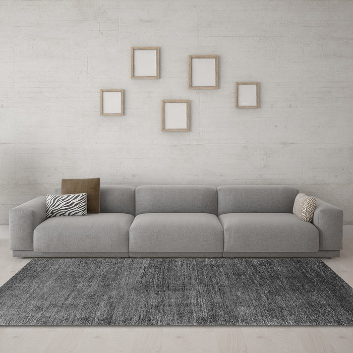 Machine Washable Oriental Gray Industrial Rug in a Living Room,, wshurb2158gry