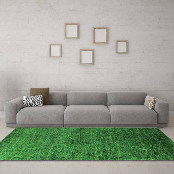Machine Washable Oriental Green Industrial Area Rugs in a Living Room,, wshurb2158grn