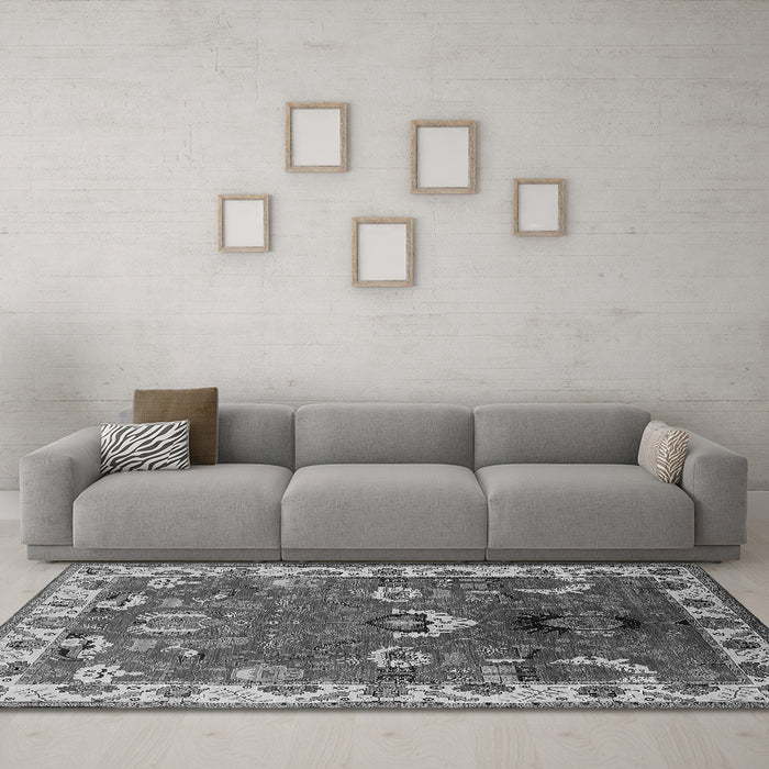 Machine Washable Oriental Gray Industrial Rug in a Living Room,, wshurb2162gry