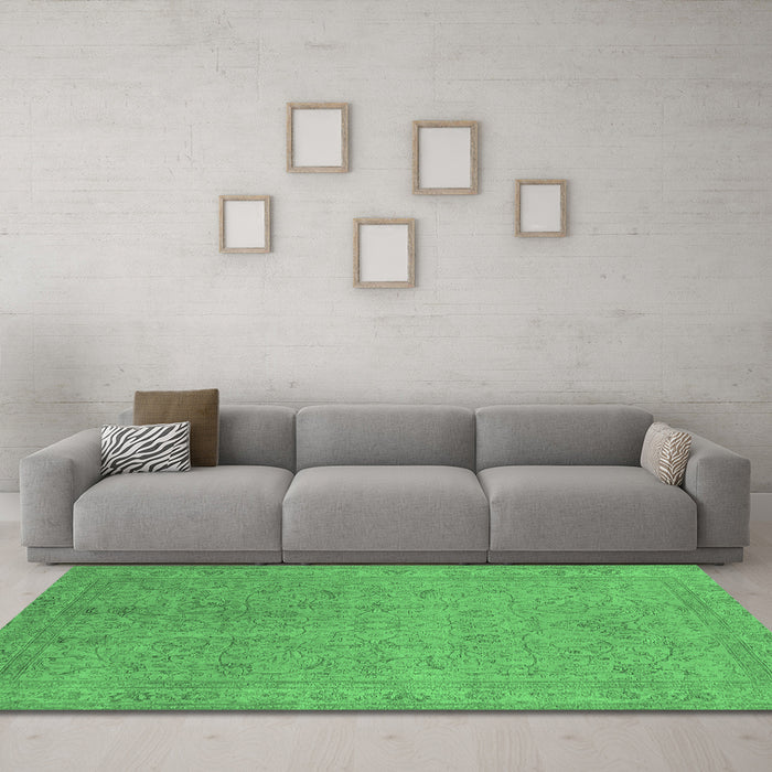 Machine Washable Oriental Emerald Green Industrial Area Rugs in a Living Room,, wshurb2163emgrn