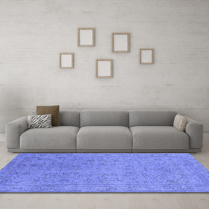 Machine Washable Oriental Blue Industrial Rug in a Living Room, wshurb2163blu