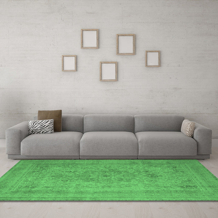 Machine Washable Oriental Emerald Green Industrial Area Rugs in a Living Room,, wshurb2164emgrn