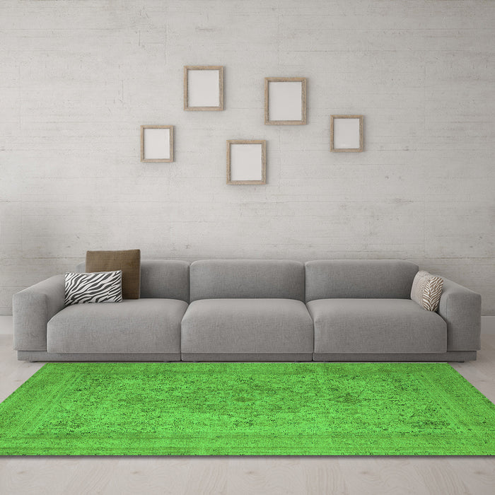 Machine Washable Oriental Green Industrial Area Rugs in a Living Room,, wshurb2164grn