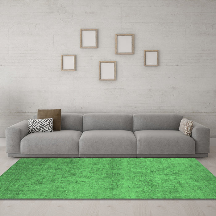 Machine Washable Oriental Emerald Green Industrial Area Rugs in a Living Room,, wshurb2165emgrn