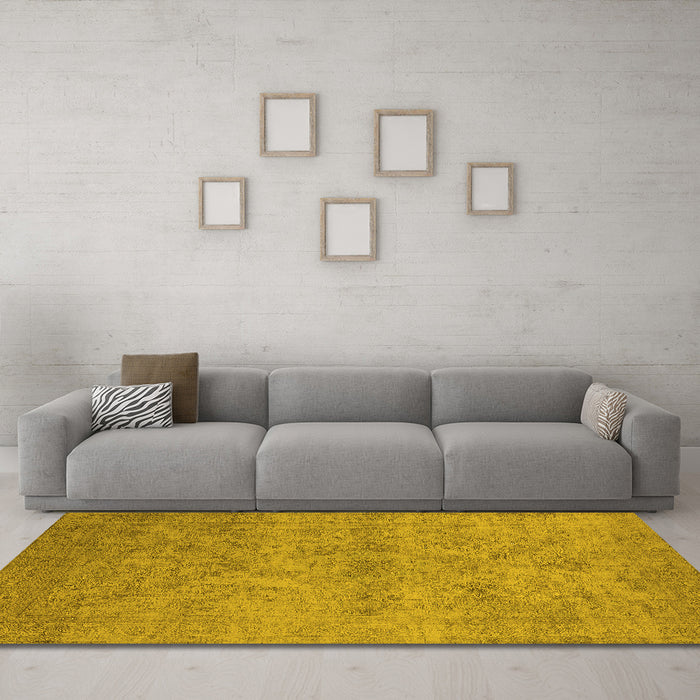 Machine Washable Oriental Yellow Industrial Rug in a Living Room, wshurb2165yw