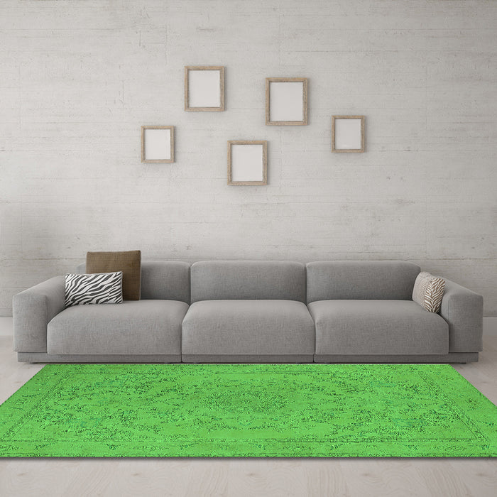 Machine Washable Oriental Green Industrial Area Rugs in a Living Room,, wshurb2166grn