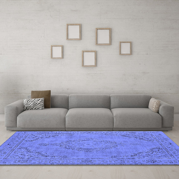 Machine Washable Oriental Blue Industrial Rug in a Living Room, wshurb2181blu