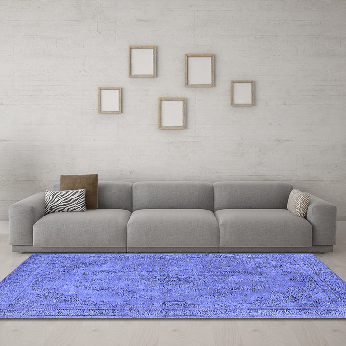 Machine Washable Oriental Blue Industrial Rug in a Living Room, wshurb2182blu