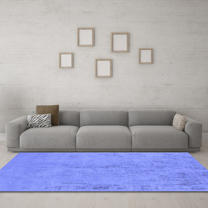 Machine Washable Oriental Blue Industrial Rug in a Living Room, wshurb2183blu