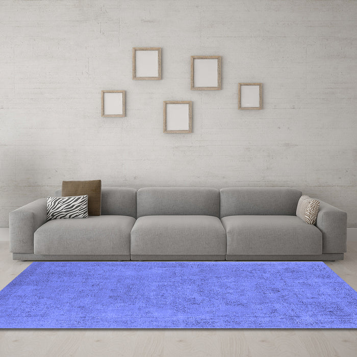 Machine Washable Oriental Blue Industrial Rug in a Living Room, wshurb2184blu