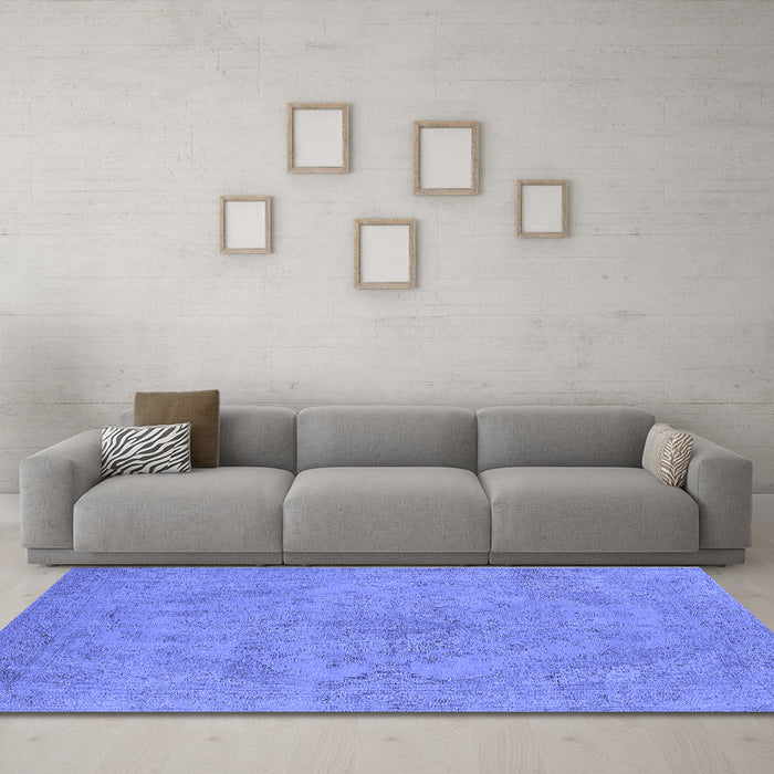 Machine Washable Oriental Blue Industrial Rug in a Living Room, wshurb2187blu