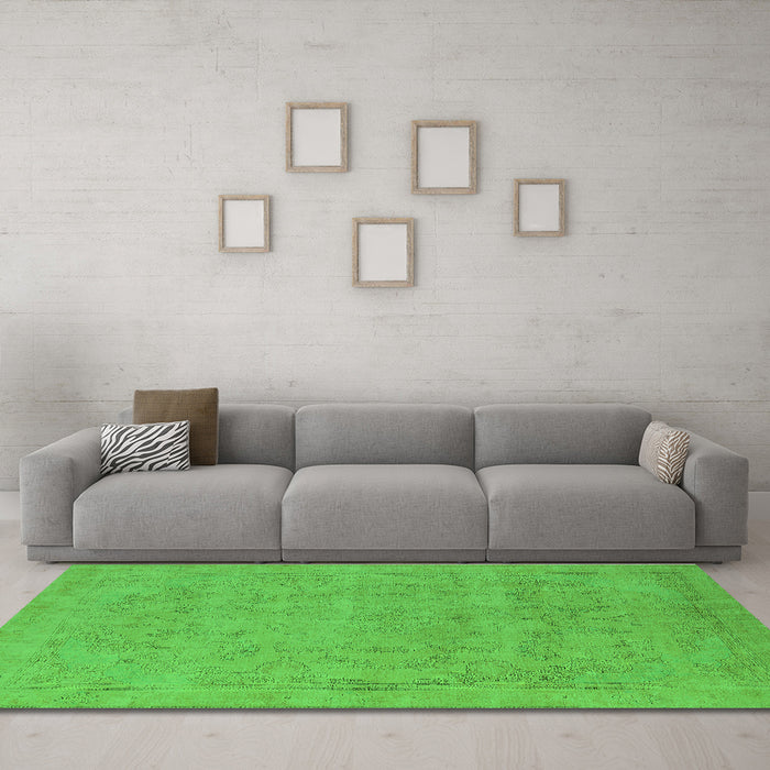 Machine Washable Oriental Green Industrial Area Rugs in a Living Room,, wshurb2188grn